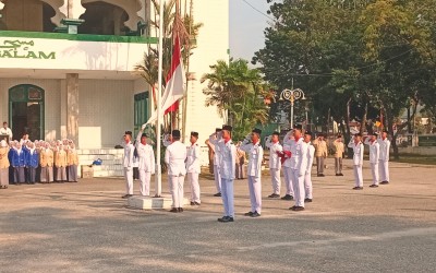 Semarak HUT RI ke-81! Upacara Gabungan TK hingga SMA Babussalam Berlangsung Meriah